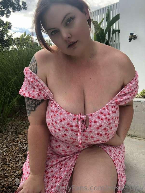 I love wearing no panties outside