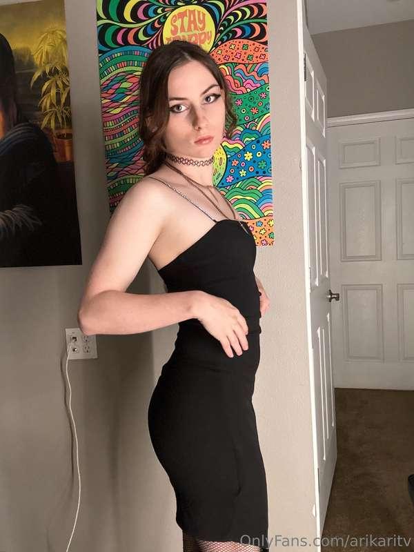 yew guys rly liked my first pic in a dress hehe ✨should i ma..
