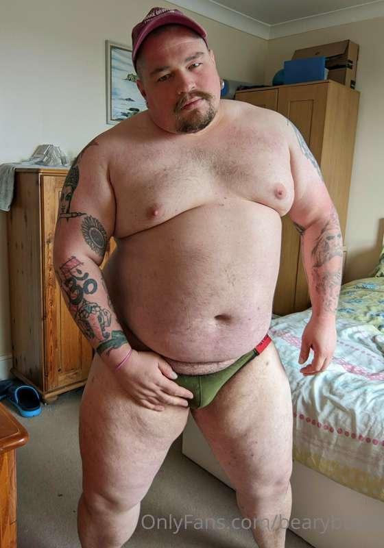 This skimpy jockstrap makes me want to get fucked.