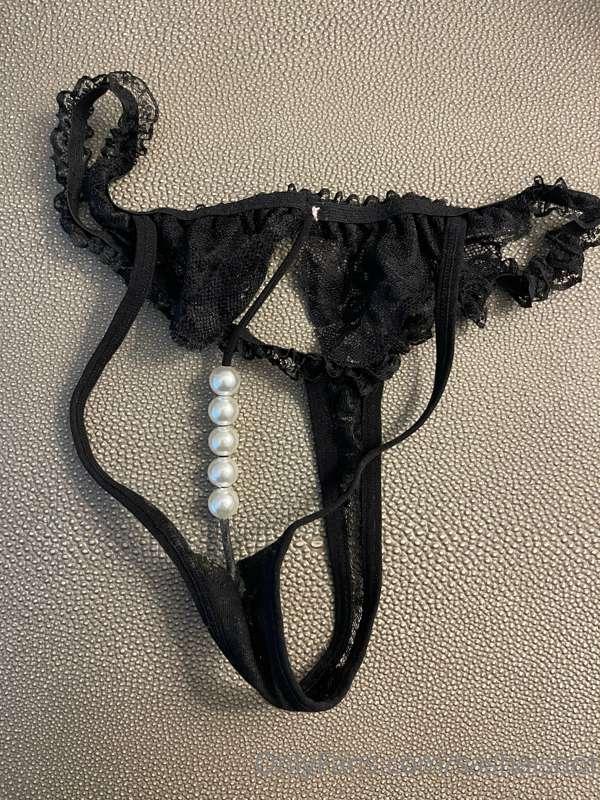 New panty set for sale! $75 and it’s all yours! 🥵🔥🔥
