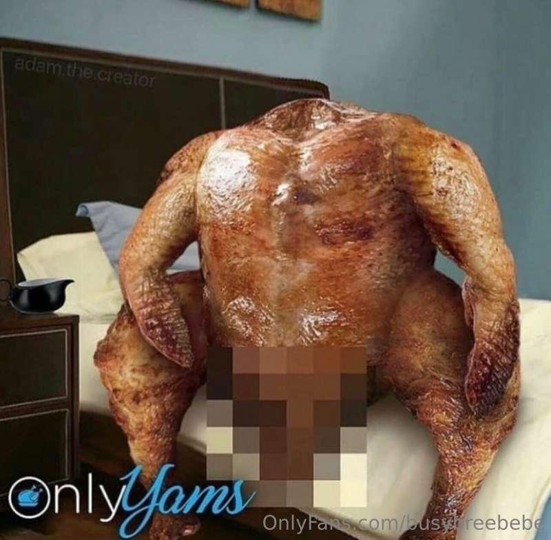Happy thanksgiving my beautiful friends 
Enjoy this meme lol