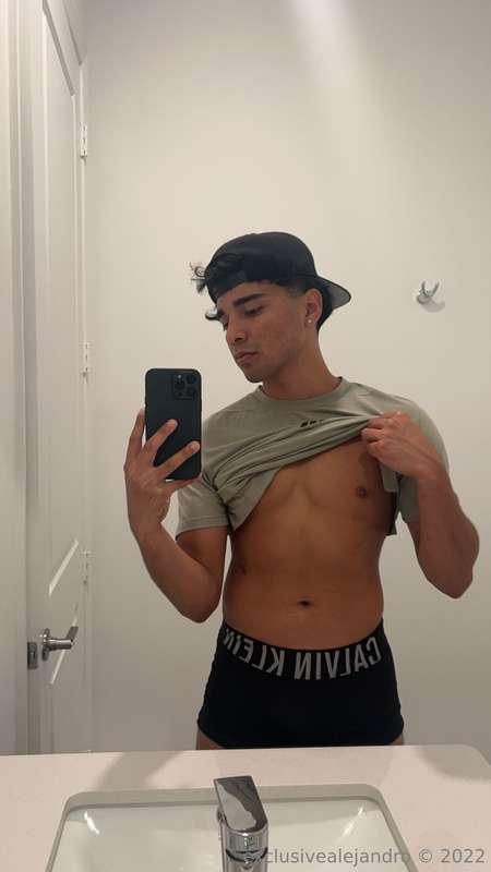 exclusivealejandro main image