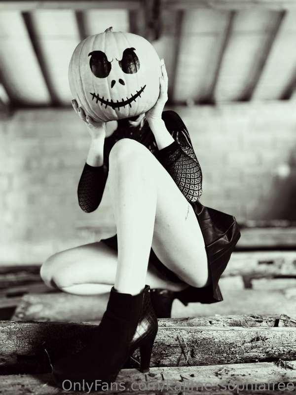 Halloween fun 🎃🖤