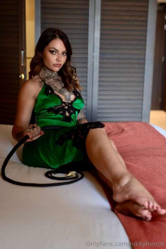 I am your mistress , surrender to my will completely . obey ..