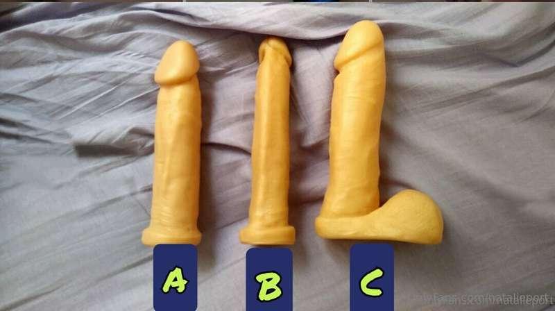 Which of these toys do you want to see me play with today?
C..