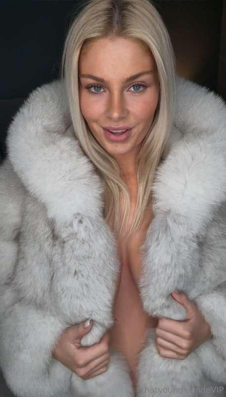 Fur worship 10 minute JOI✊🏼🍆💦Tip $18 for the full video 🩷