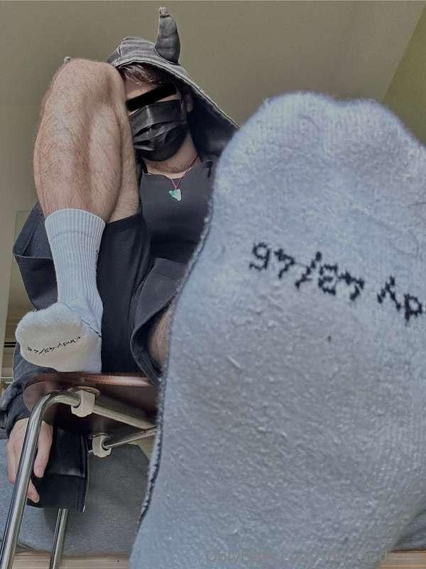 Hey to my socks lovers! 😈 If like me you like sexy socks, co..