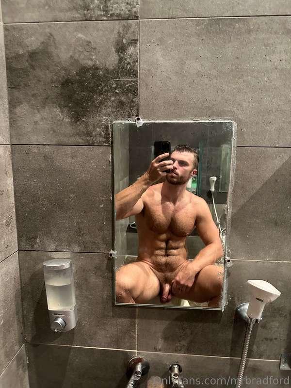 Freshly shaved balls 🤤