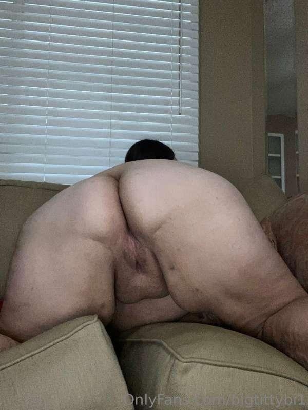 bigtittybi1 image #0