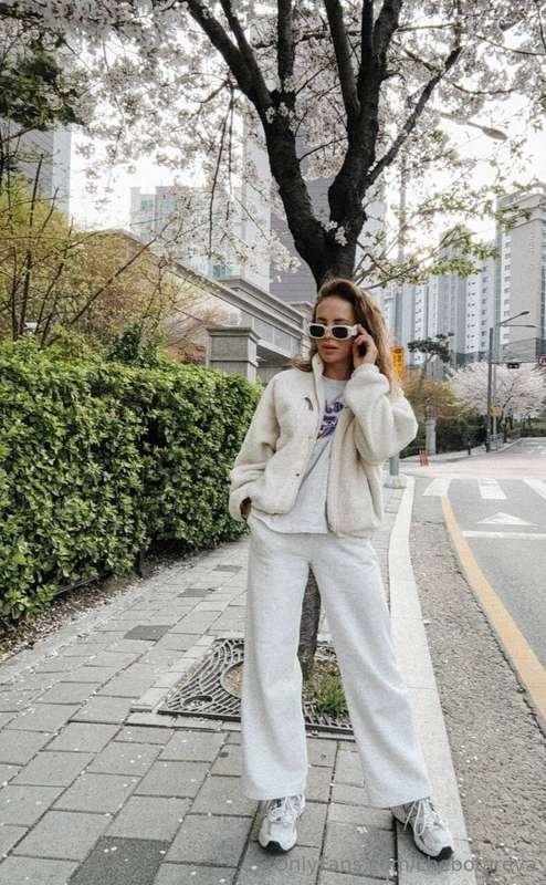 Seoul has taken me over the top! 🇰🇷💫It's my third day here -..
