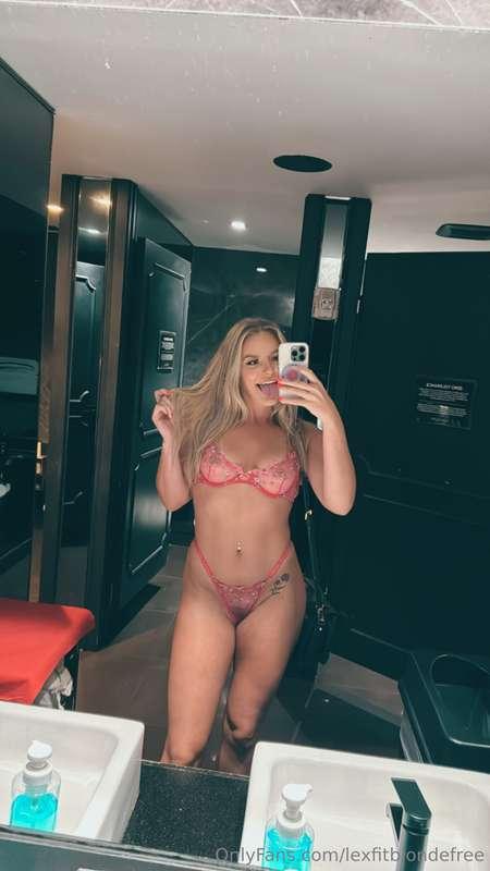 Do you like me in pink??