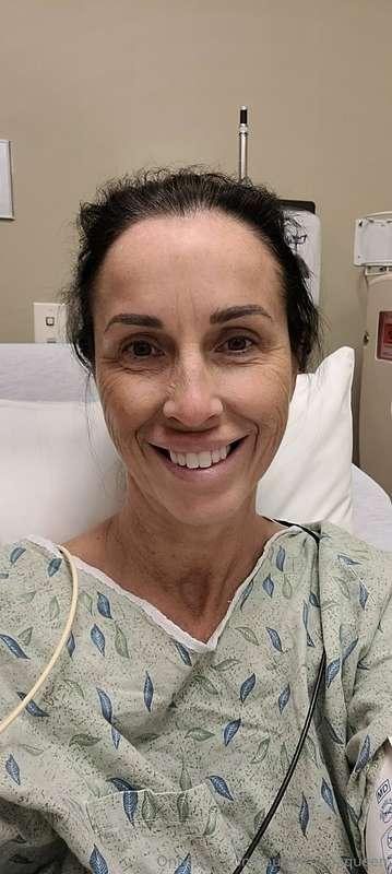 Surgery Day!!!

I know I look like crap rn, but here we go....