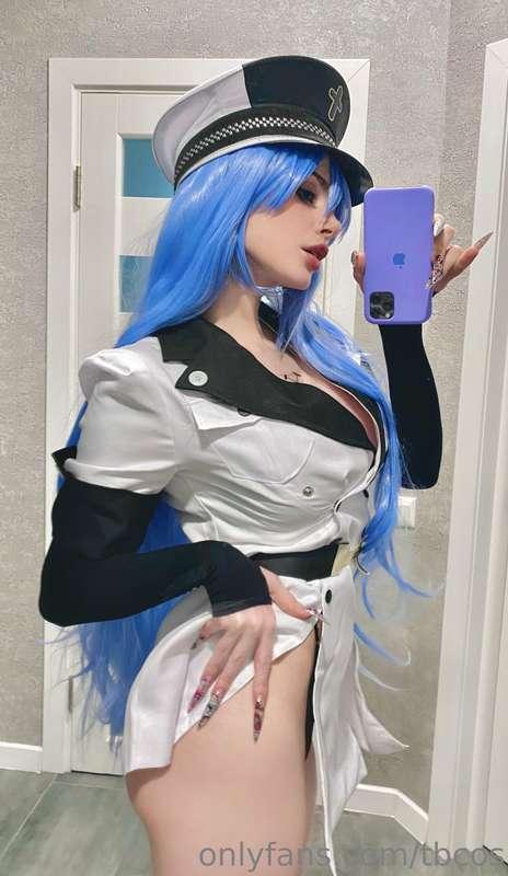 Do you wanna see some Esdeath photos?🤤
Message me for uncens..