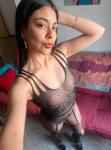 Can you handle me? 😈😈