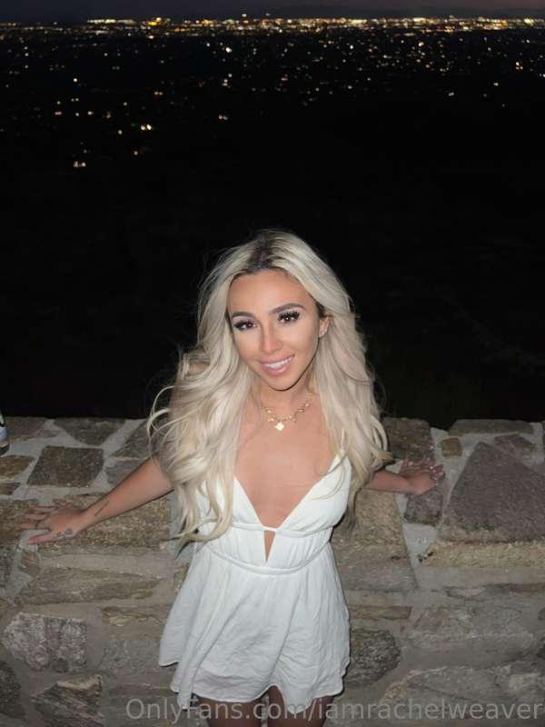 feeling pretty in white ✨