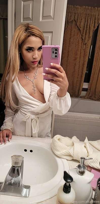 alitaleelee image #1