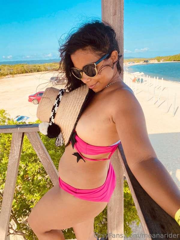 had a lot of fun at the beach imagine if my hat flew away ha..