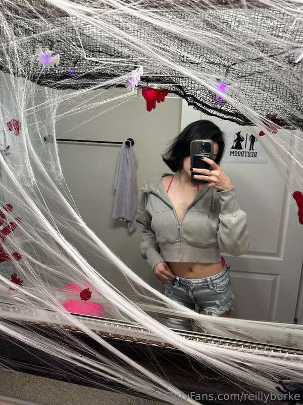 Careful… I might become your new addiction. 😘