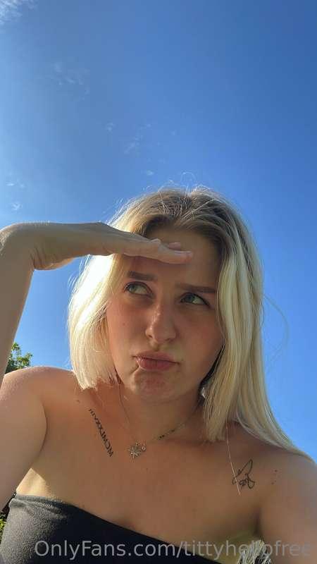 Looking for an online lover ☺️➡️ @tittyhellovip join me now ..