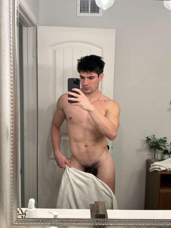 nothing wrong with some ass and ball action 😏 so hairy mmm