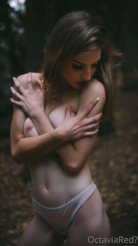 octaviared image #25