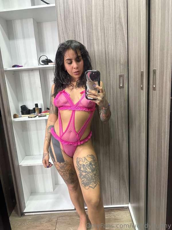 Show me your cock 🍆👀 Lets get naughty 😈😈