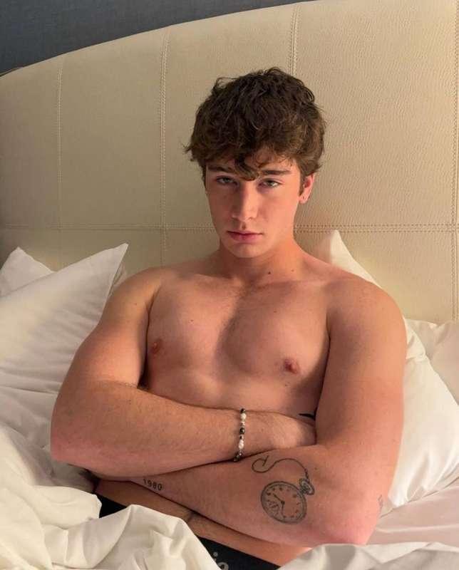 Can you guess what I’m thinking rn? 😏