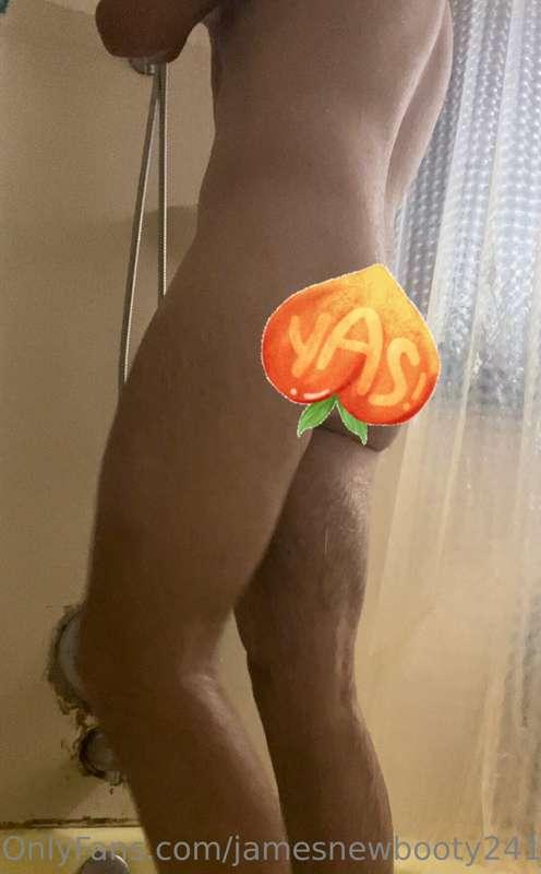 Got soapy in the shower with my juicy ass and cock🍑🍆💦😈  coul..
