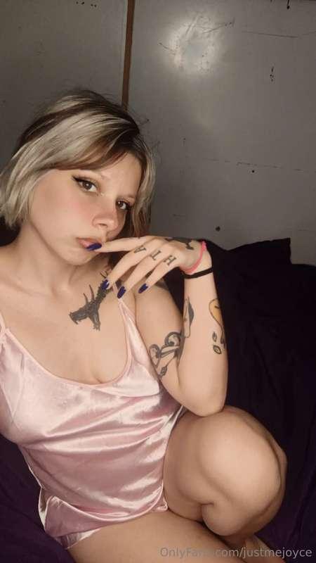 Would you prefer this… on or off? 👗❓