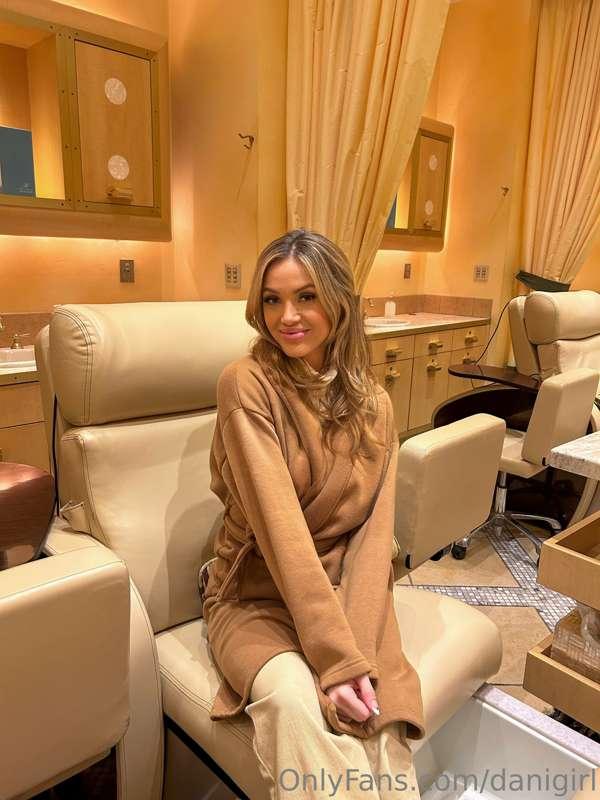 A spa day is always needed 🤭💅🏼