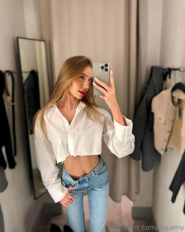 Today was shopping day! 🛍️✨ Nothing cheers you up like new c..