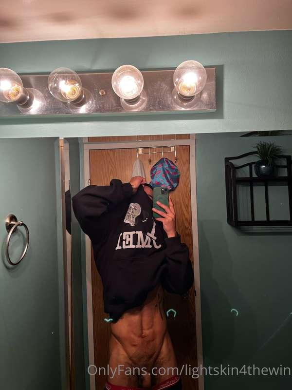 Coke help me take these clothes off