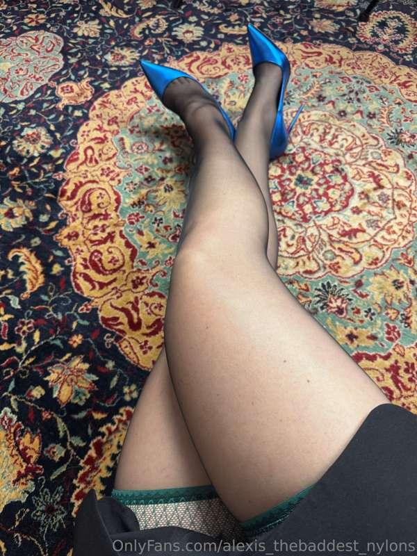 alexis_thebaddest_nylons image #0