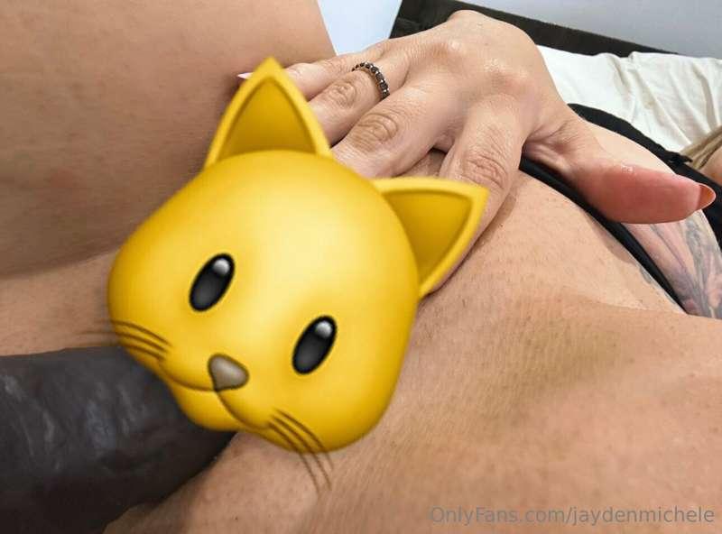 Hi 💋I know you’ve missed watching my tight little pussy get ..