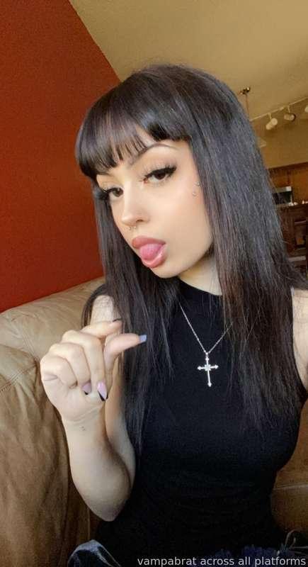 your shrimp dick belongs crushed under My beautiful soles.

🦇 * TAGS —
#findom #financialdominatrix 
#humanatm #finsub #paypig #cashcow #dominatrix  #financialdomination #financialeducation #vampabrat #fyp 
