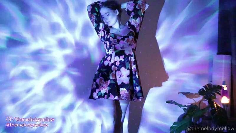 Sending a little psychedelic striptease to your inbox ☮️💕😏