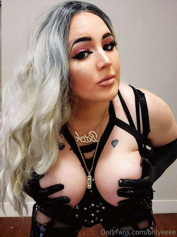 Do you want to see my tits babe?