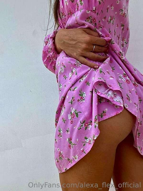 Pink suits me, don't you agree?🌸