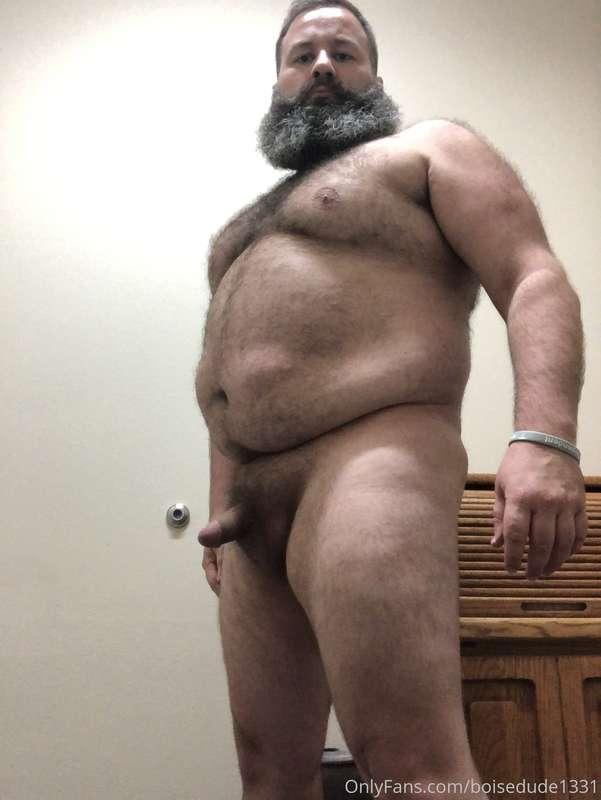 I got real horny at work today. Anyone want to help. E rub o..