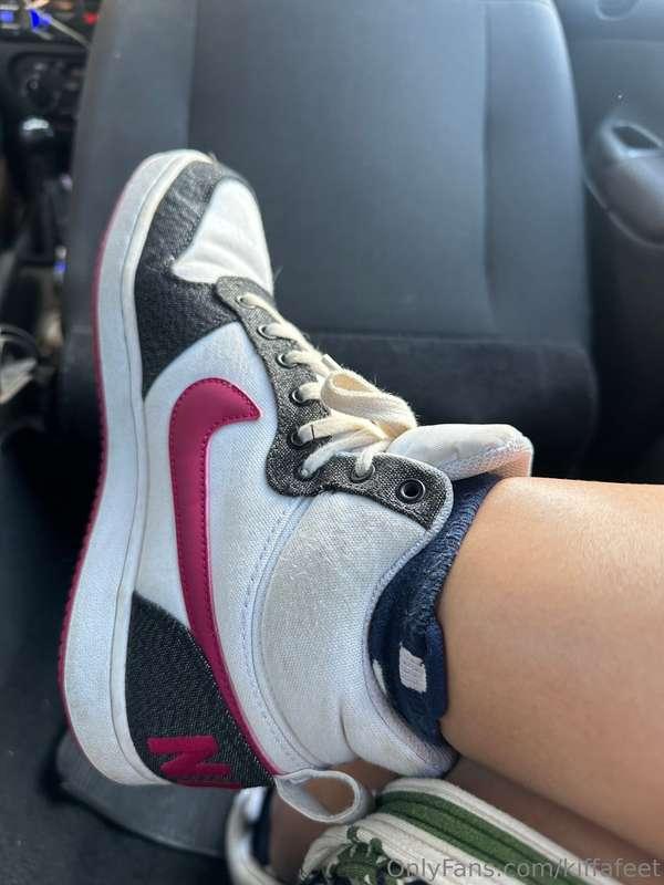 Do you like sweat feet after use sneakers the whole day?