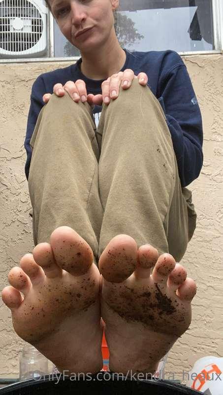 Clean my feet