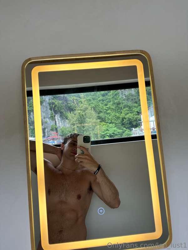 leo_lust1 image #0