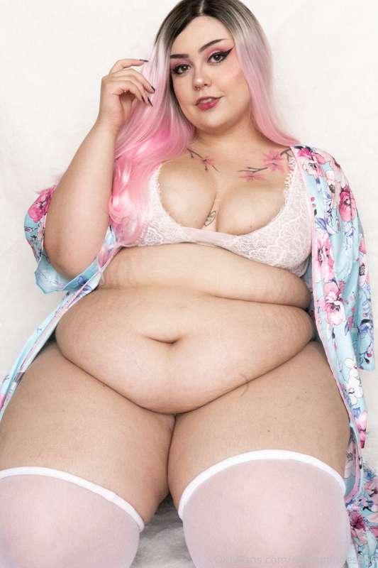 I’ve never been this fat in my entire life, and at the same ..
