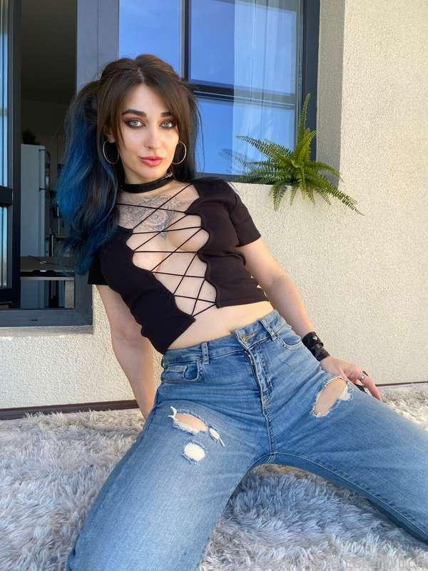 😛 Skinny Jeans must be ripped on me.. want to see them crack on my back? 😉



🔥🔥🔥
#footfetish #highheels #fishnet #bdsm #mistress #fyp #strapon #femdom #goddeess #pegging #sissification #domina #sissy #goddess #dickrate #custom #facesitting #anal #feet #tattoo #cei #Queen #alpha #mommy #slave #joi #nylon #SPH #humiliation #findom #pussy #punishment #piercing #ass #submission #porn #top