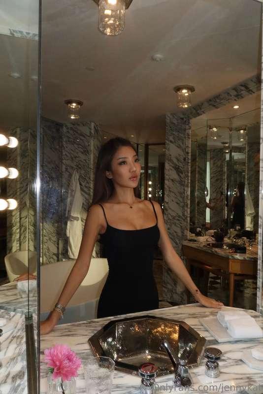 A dress like this deserves private attention… slide into my ..