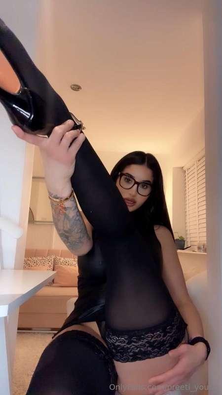 You want to be crushed by these perfect thighs?