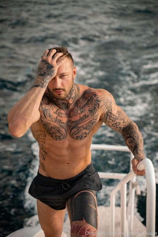 I want to make your pussy as wet as this ocean...DM me😈💦