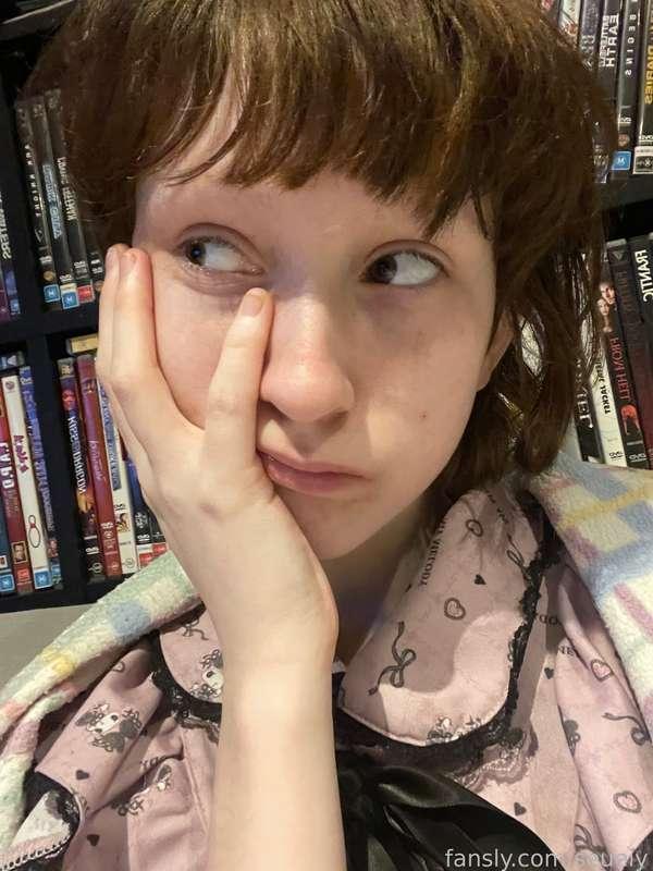 just a chronically sleepy gal 🥱🥹

#fyp #teen #petite #pajamas #pjs #tits #nippleslip #barelylegal #sizequeen #photoset #australian #18 #skinny