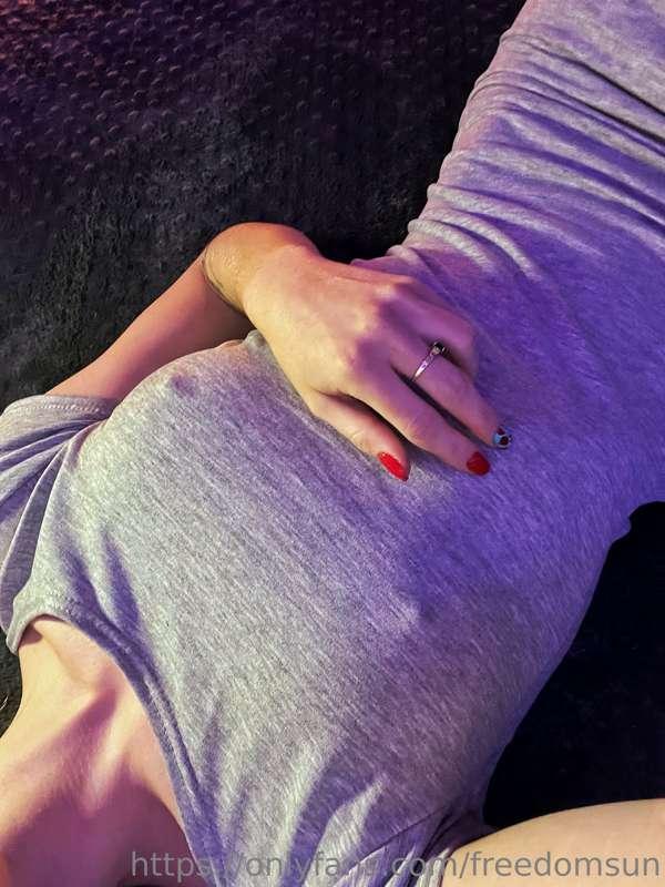 Do you like tight clothes? ☺️