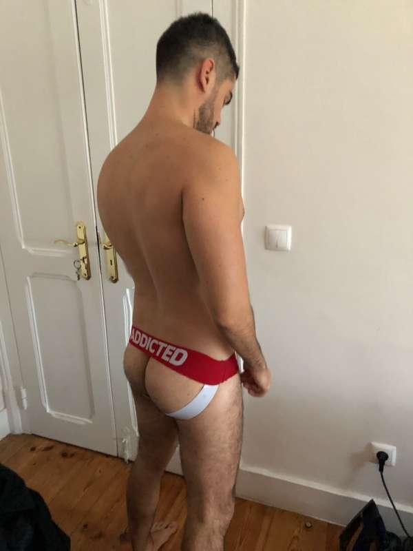 Tell me what you think about this picture? 🍑